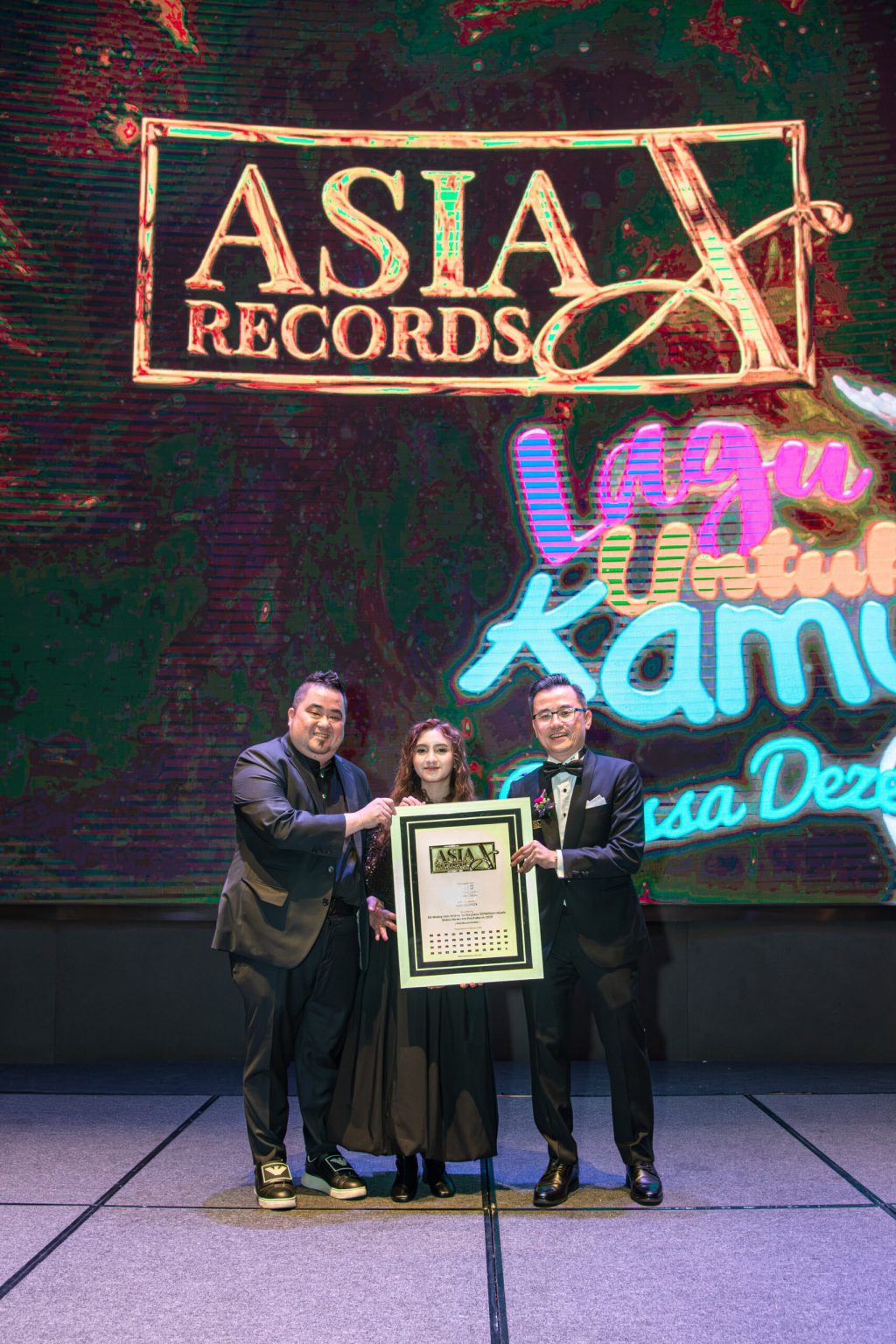 Lagu Untuk Kamu by Alyssa Dezek Recognised by The Asia Record as 1st Malaysian Artiste to Surpass 300 Million Music Video Views on YouTube in 2025
