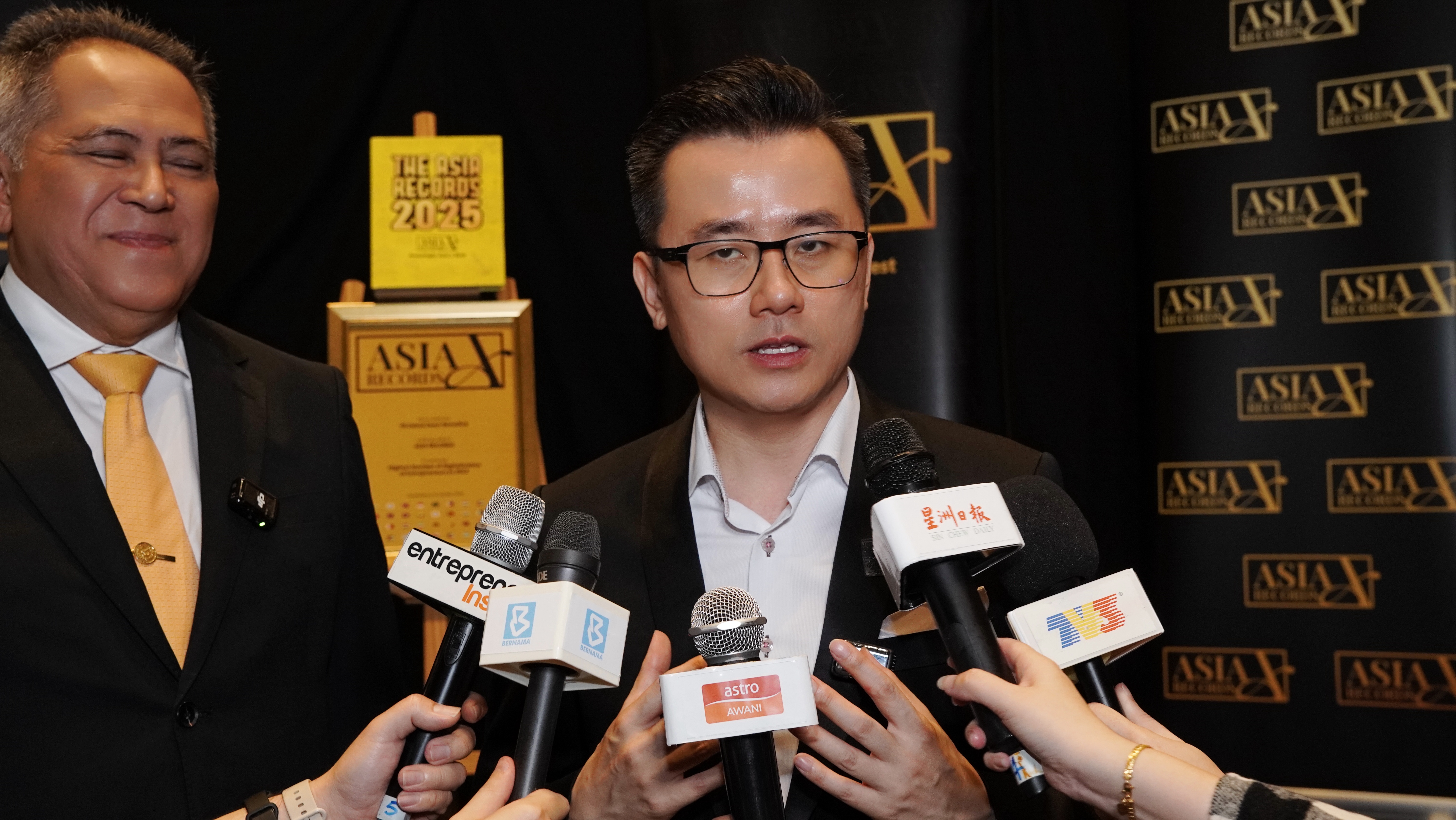 Dato KK Chua at Asia Record launching interview by media on 16 october 2026